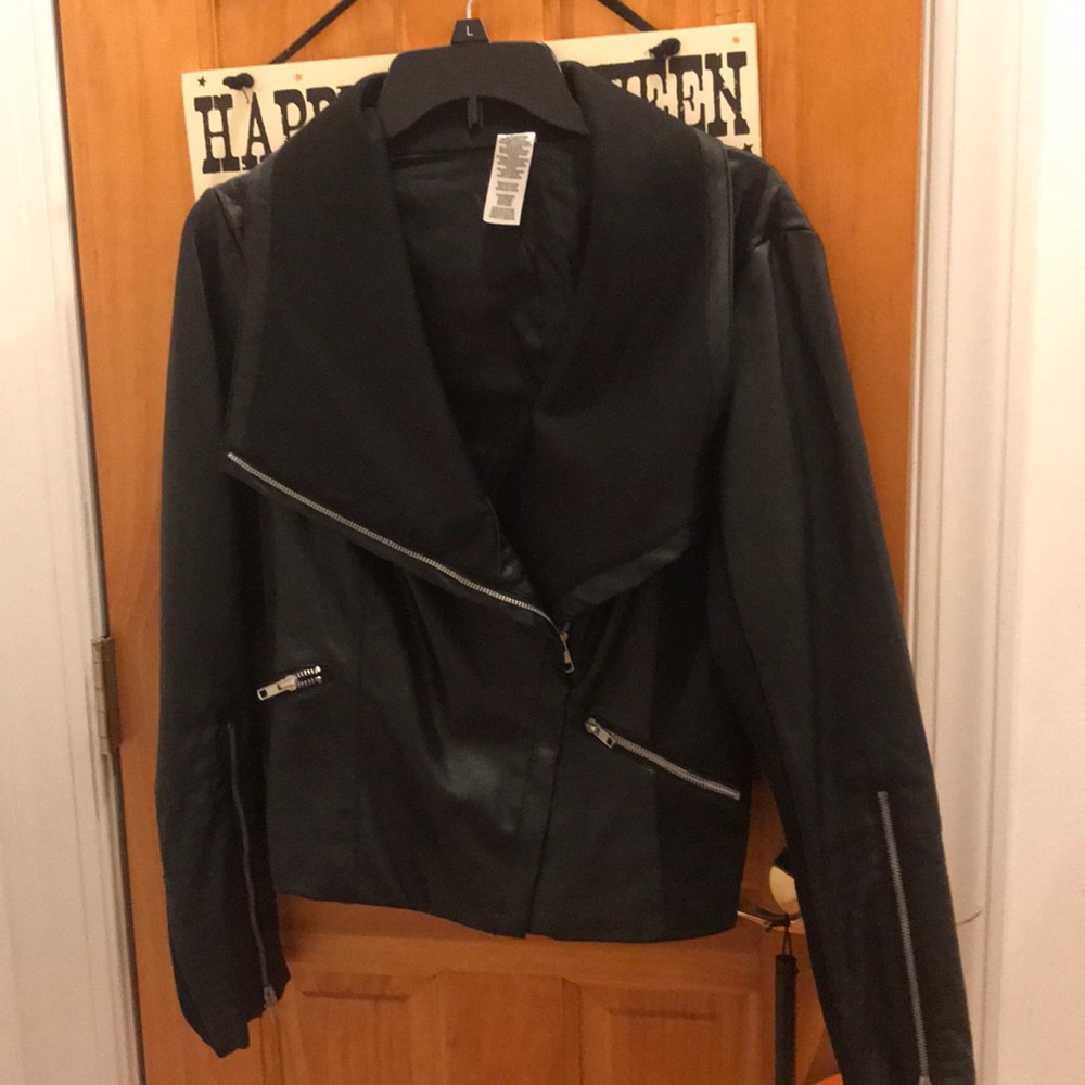 Never worn faux leather jacket size Medium